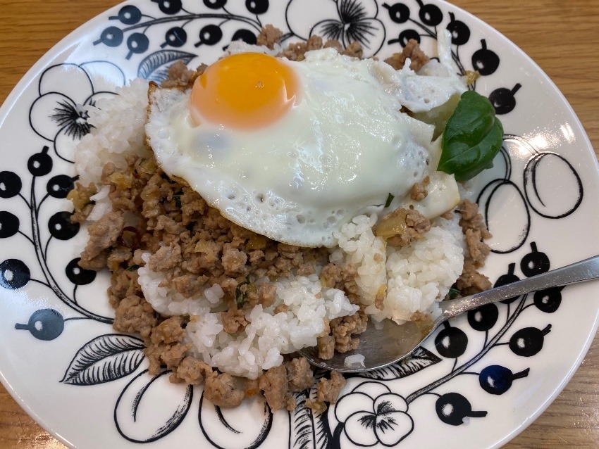 家庭菜園バジルでガパオライス