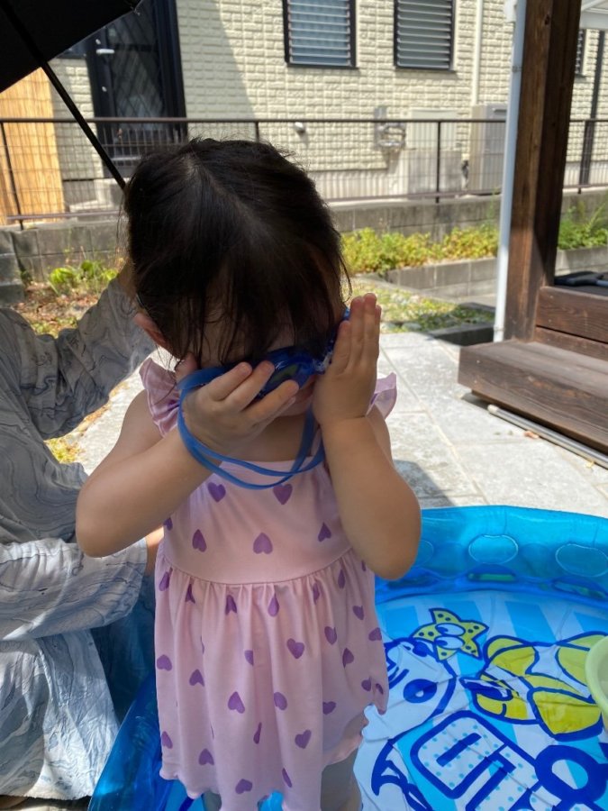 初めての水遊び