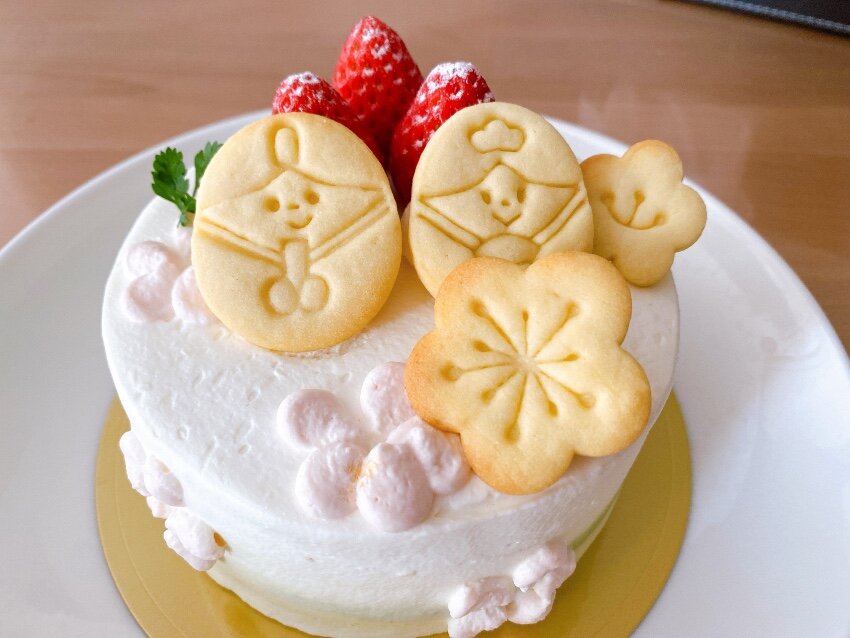 雛祭りのケーキ