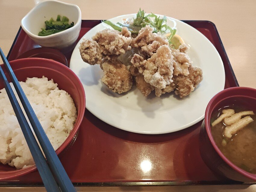 唐揚げ定食